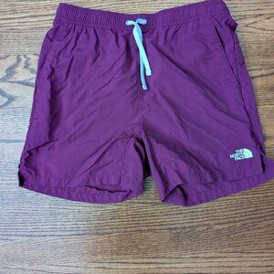 The North Face Men's Action 6" Woven Shorts (S)